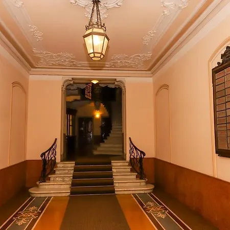 Altido For 3 With Rooftop Balcony And Lovely Cityview Apartment