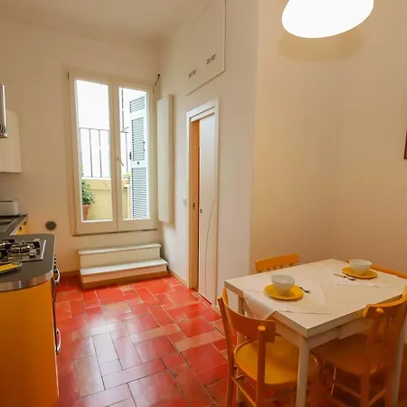 Apartment Altido For 3 With Rooftop Balcony And Lovely Cityview
